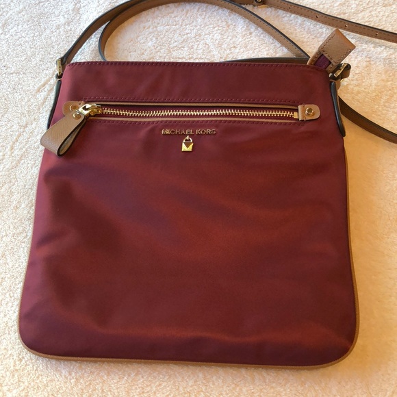 Michael Kors Handbags - Michael Kors Lg Kelsey mulberry crossbody (NWT)